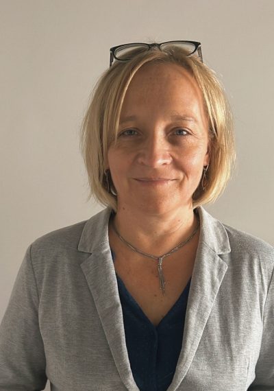 psycholog, specjalista w zakresie traumy rozwojowej oraz psychosomatyki